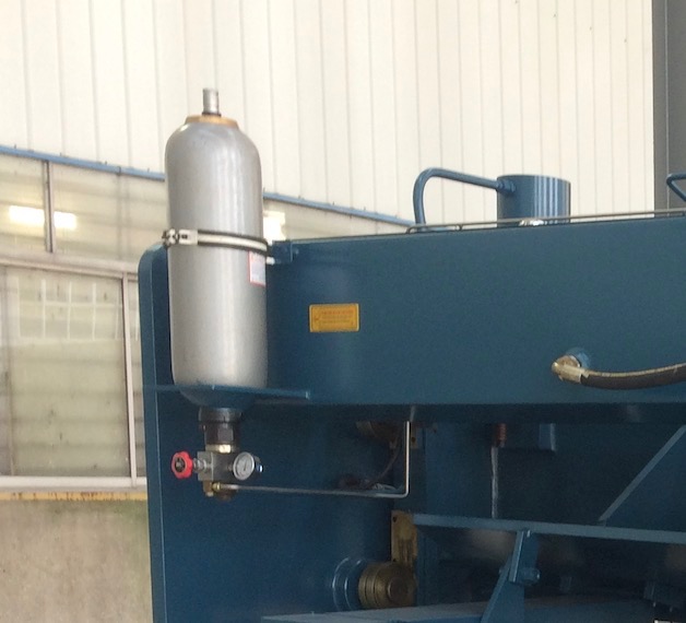 accumulator-shearing machine Mesin penumpuk-ricih