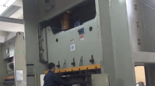 500ton straight press.jpg