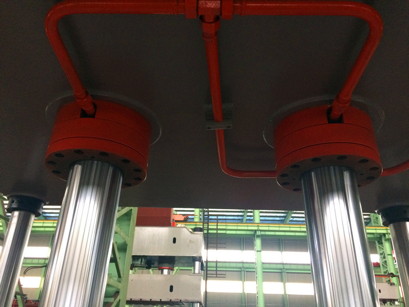 silinder akhbar hidraulik